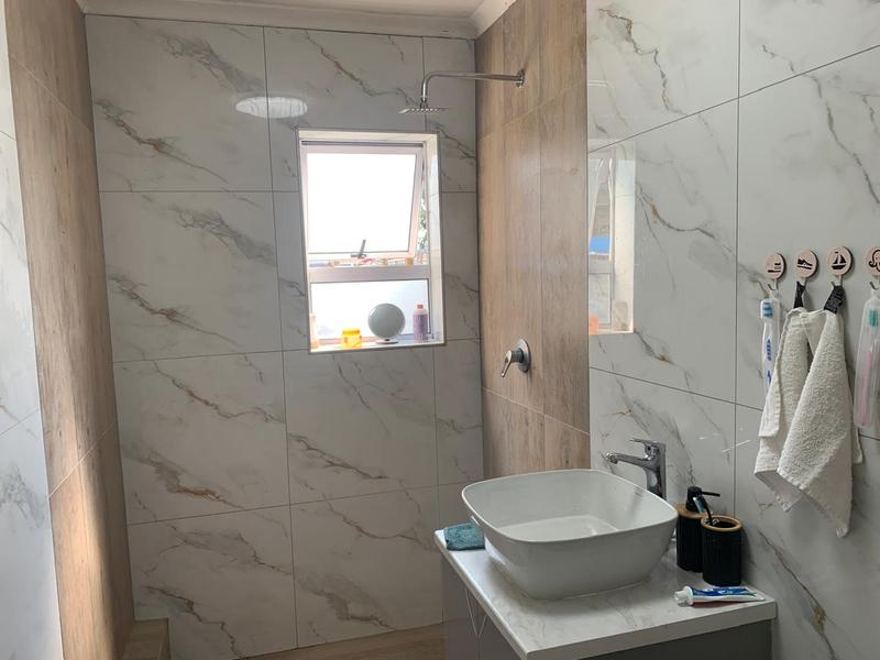 3 Bedroom Property for Sale in Lentegeur Western Cape